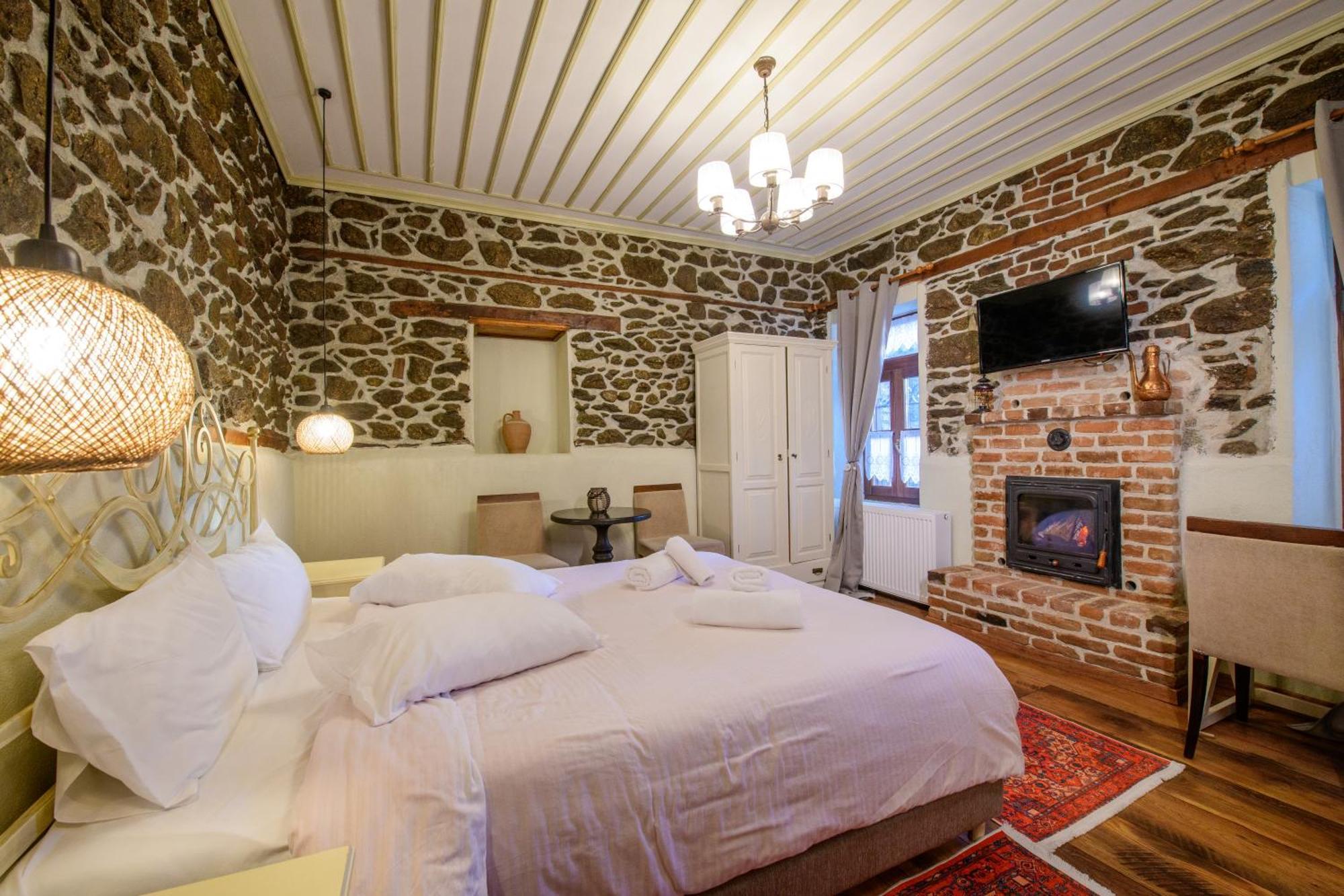 Agios Germanos Hotell Exteriör bild