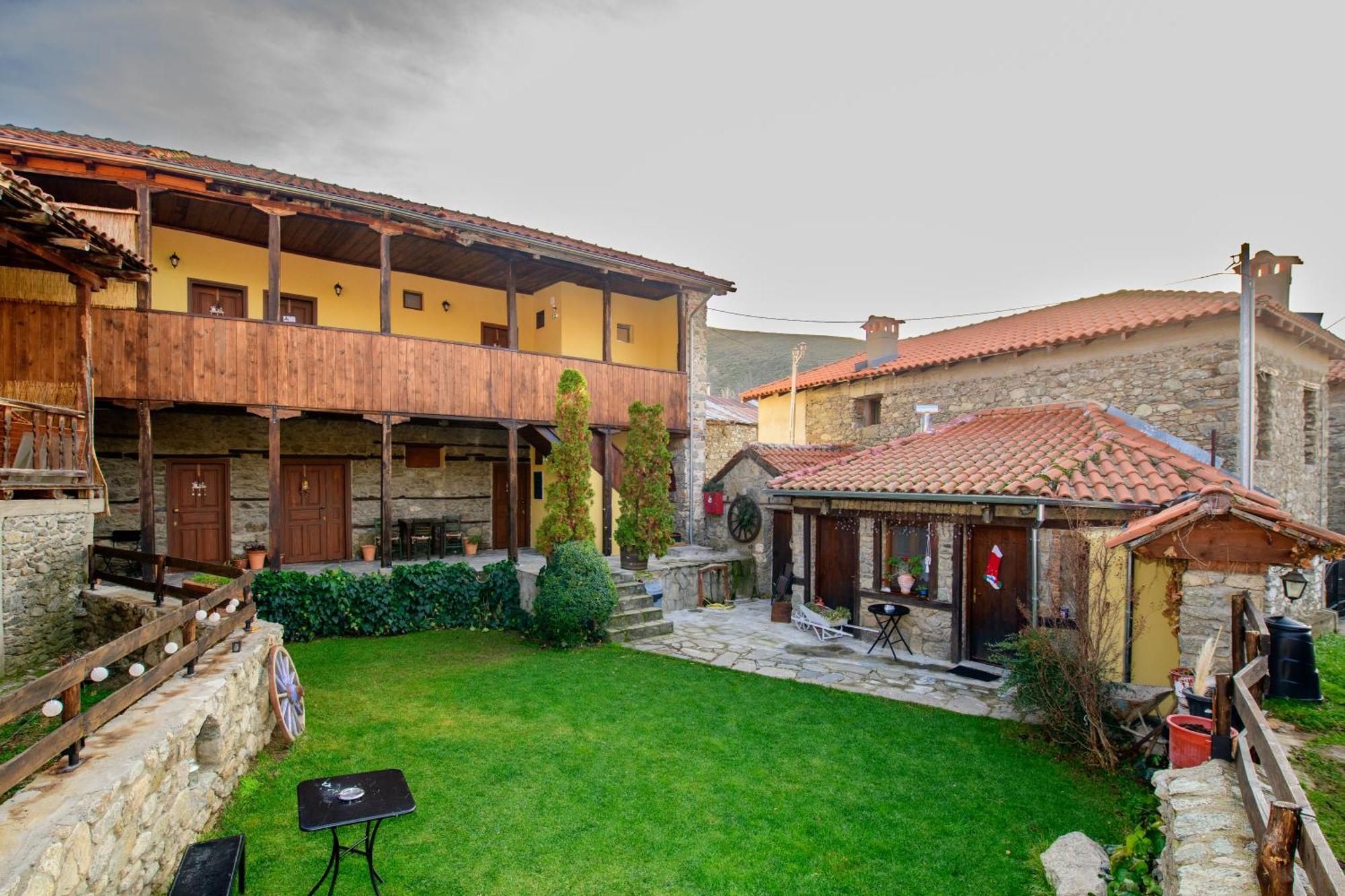 Agios Germanos Hotell Exteriör bild